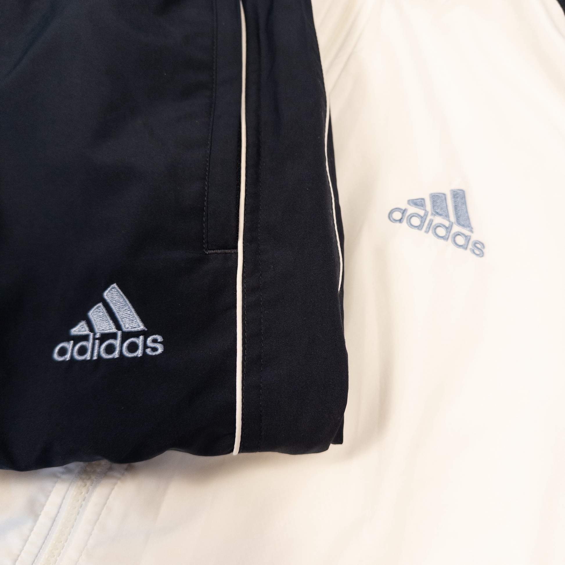 Trainingsanzug Weiß/Schwarz L